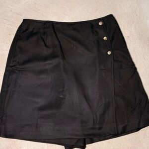Talbots Women's Black Skort